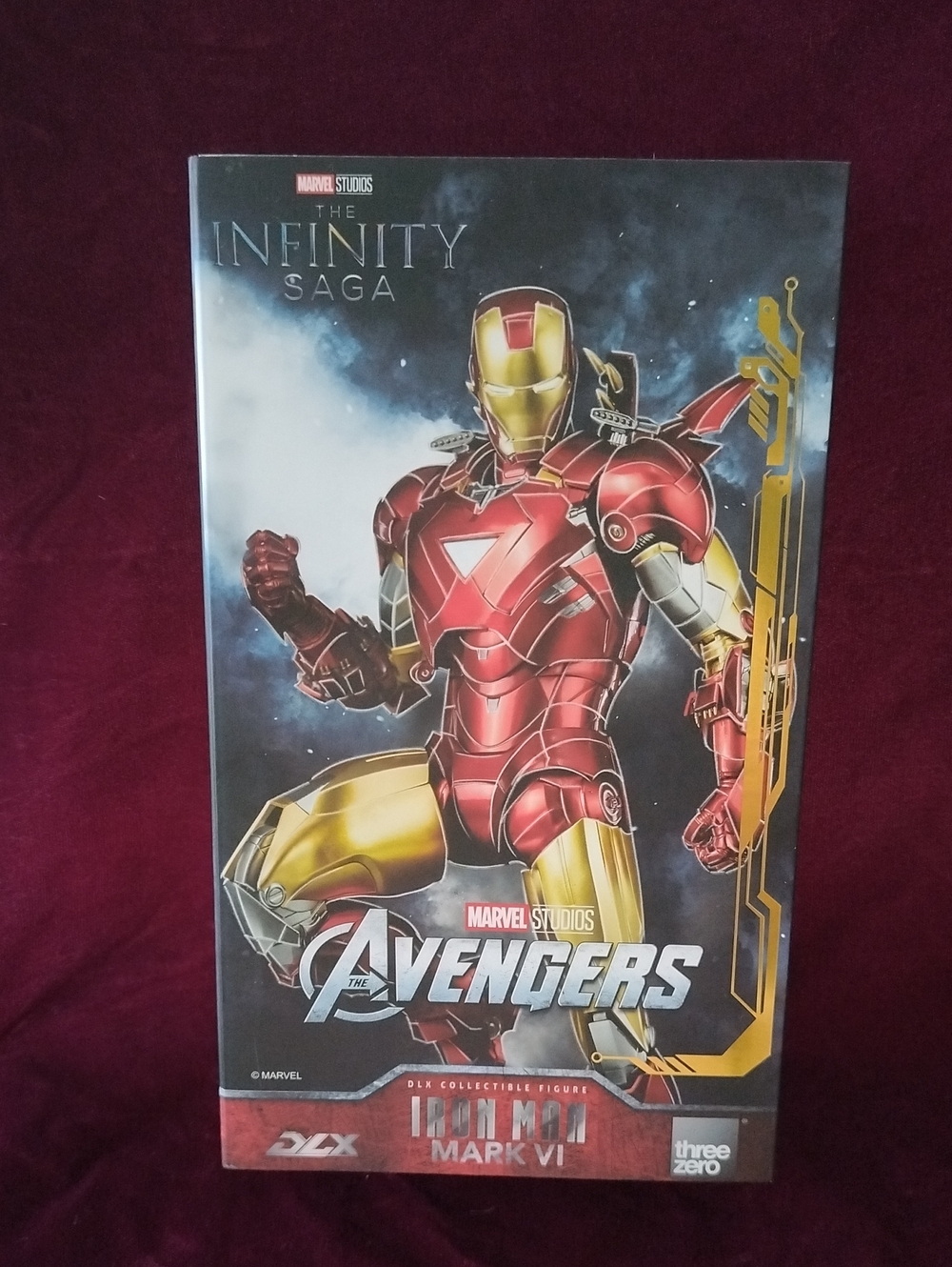 Marvel Studios The Infinity Saga DLX Iron Man Mark VI action figure